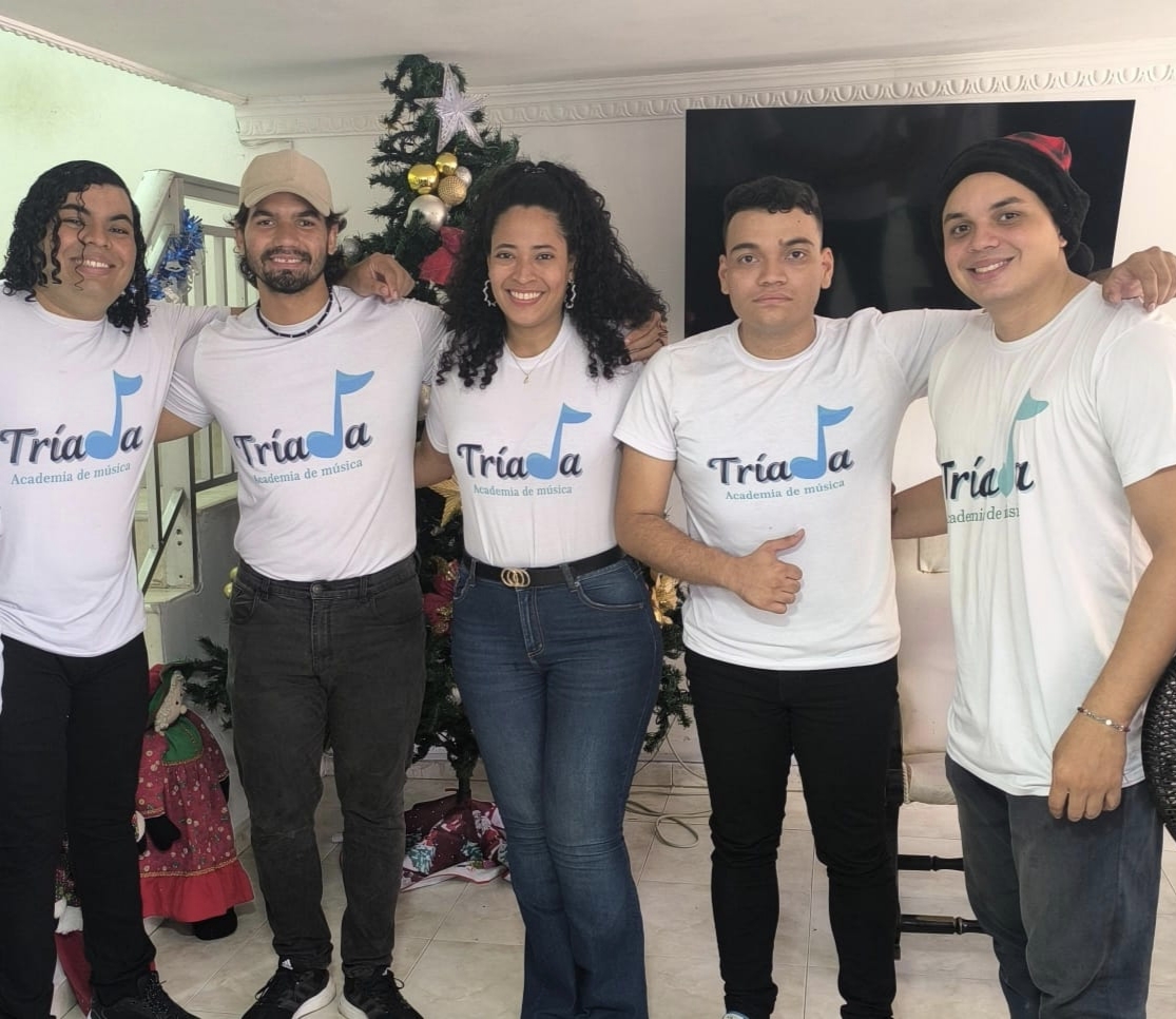 Equipo de Tríada Academia de Música